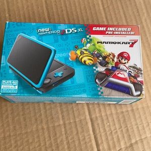 Nintendo 2DS XL